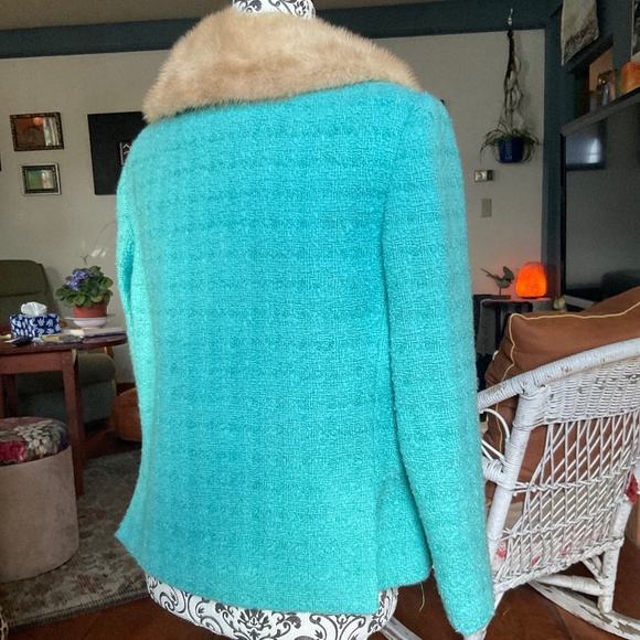 Vintage loomed lambswool suit jacket with mink collar in turquoise - Picture 3 of 14